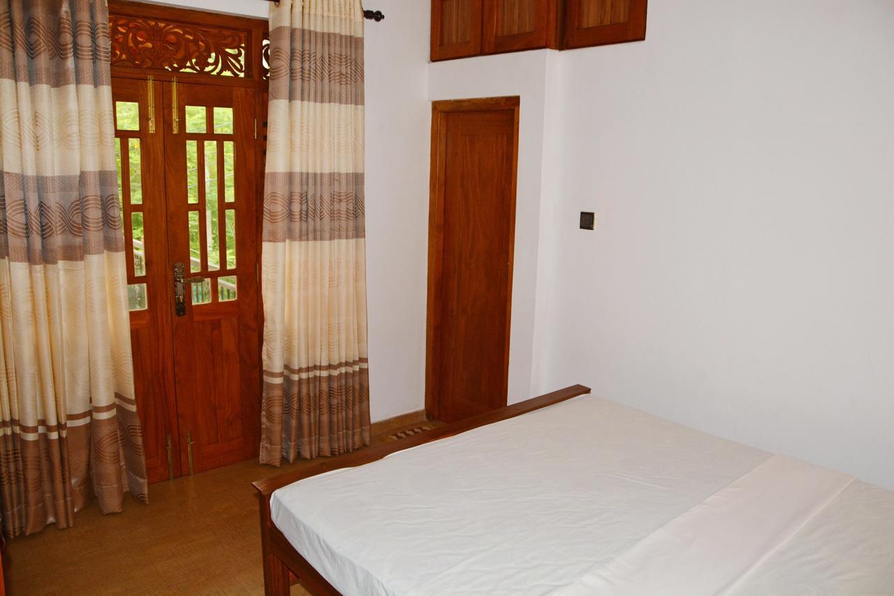 Villa Chaya Hikkaduwa Bagian luar foto